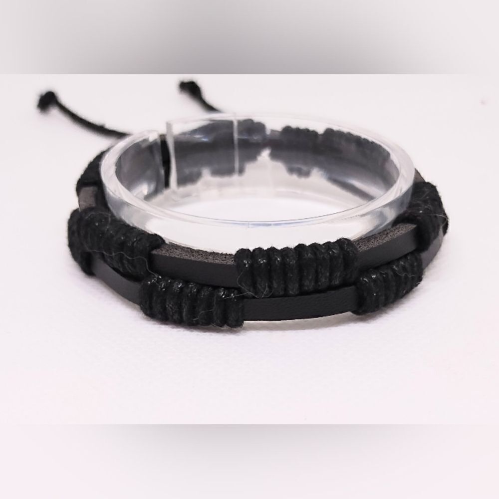 Men's bracelet leather layered black new e7‎